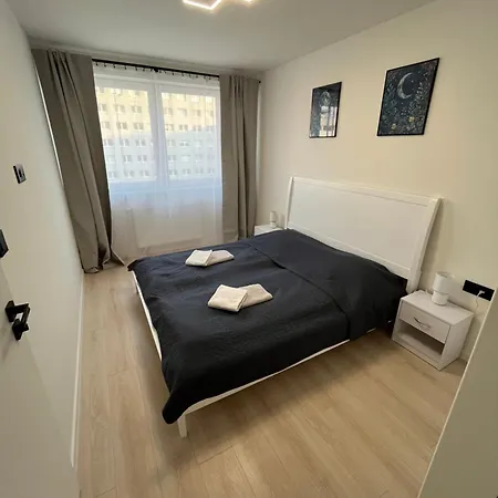 Stylish In The Heart Of The Near Aupark And The Main Station Kassa