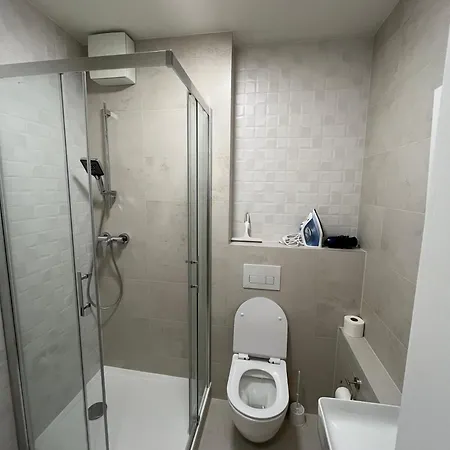 Apartment Stylish In The Heart Of The Near Aupark And The Main Station