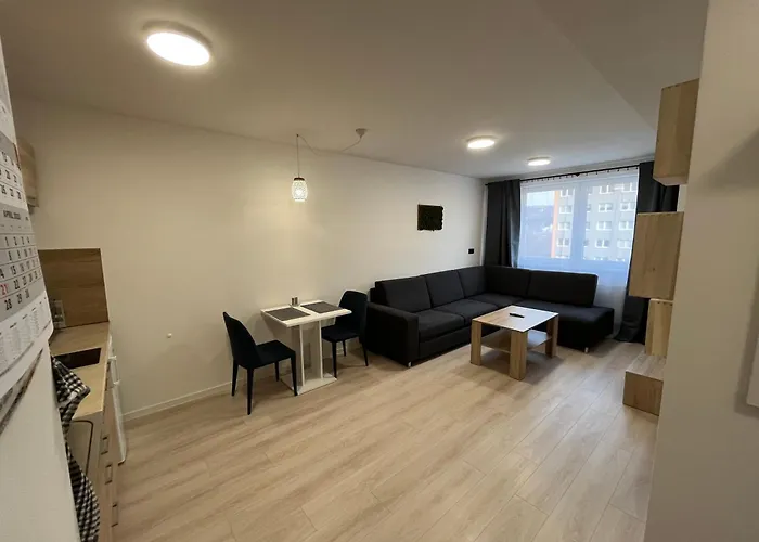 Stylish In The Heart Of The Near Aupark And The Main Station קושיצה