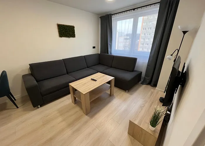 Stylish In The Heart Of The Near Aupark And The Main Station *