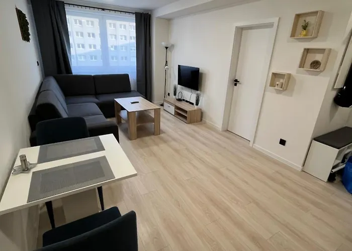 Stylish In The Heart Of The Near Aupark And The Main Station *