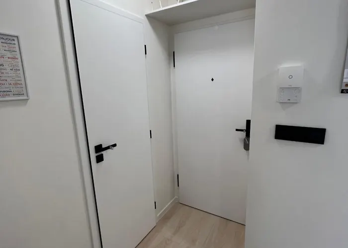 Stylish In The Heart Of The Near Aupark And The Main Station